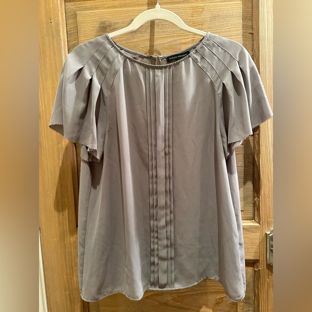 Banana Republic Short Sleeve Pleated Blouse